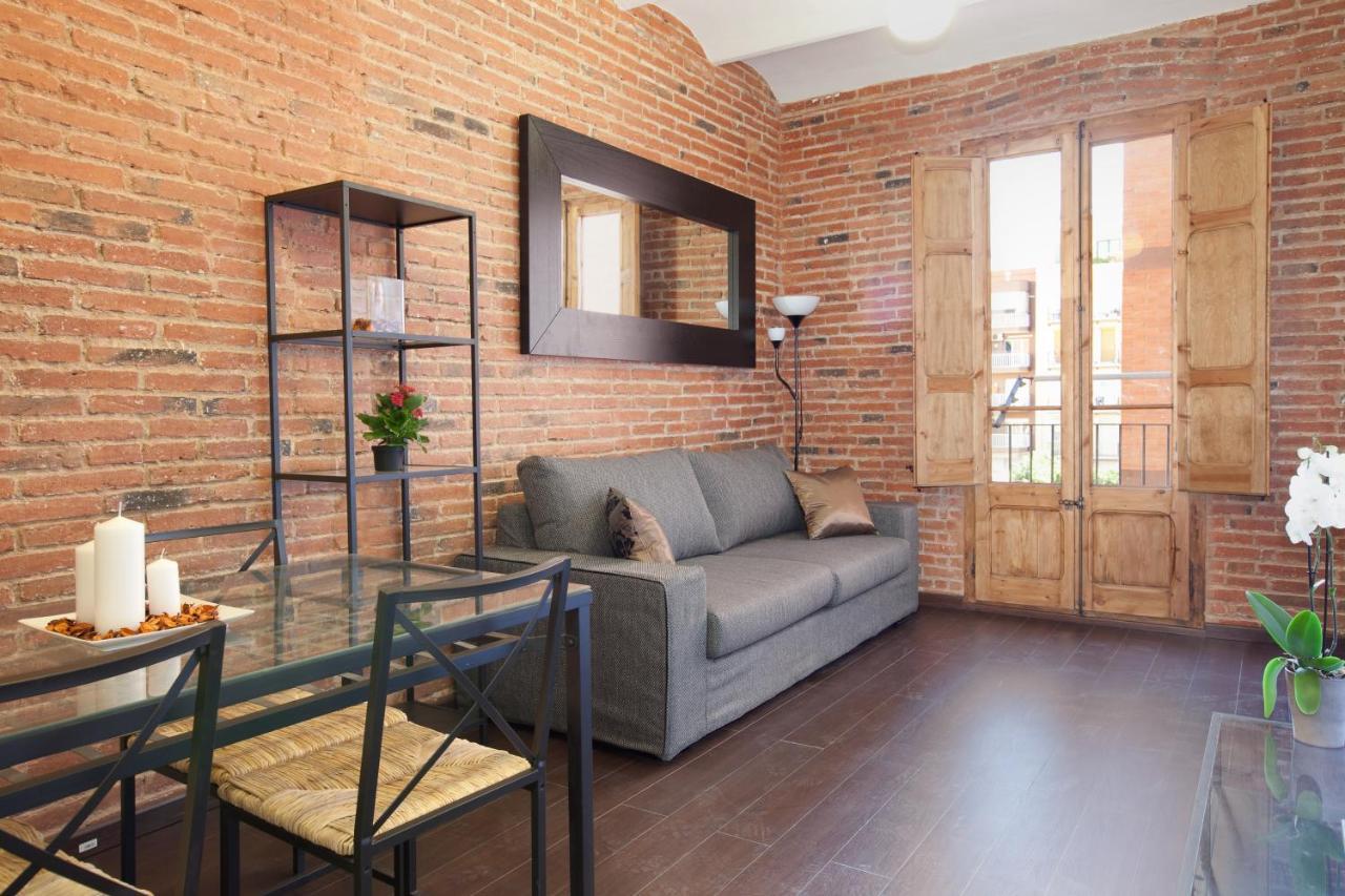 2-Bedroom Apartment For Families Barcelona Exterior photo